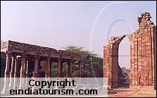 Safdarjung Tomb