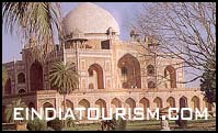 Safdarjung Tomb